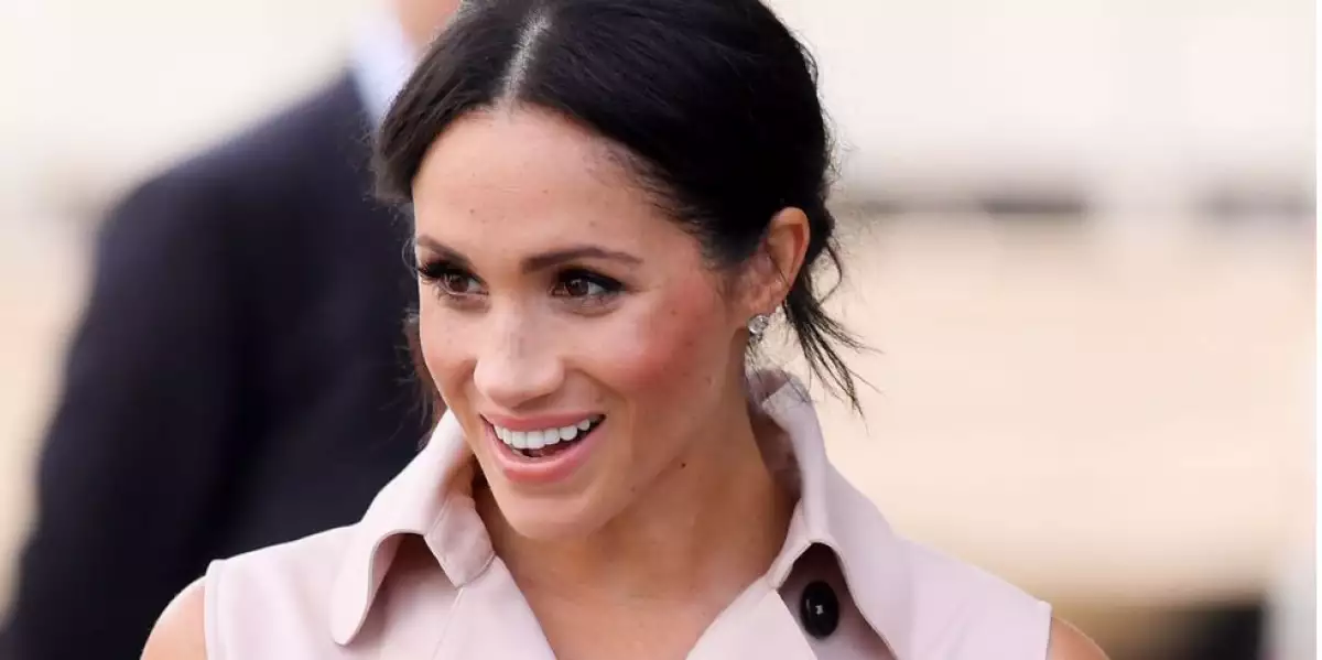 meghan-markle-pink-dress-1531825441