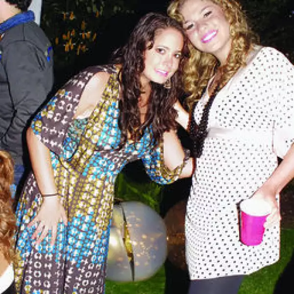 Alejandra Sierra, Gabriela Gutiérrez