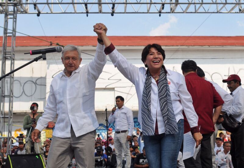 AMLO y Delfina