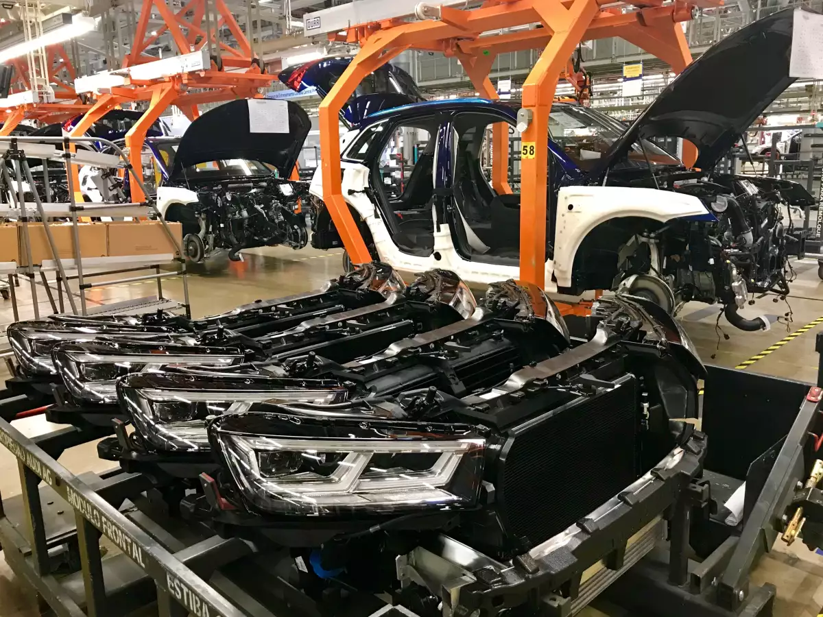 Planta de Audi Puebla.JPG