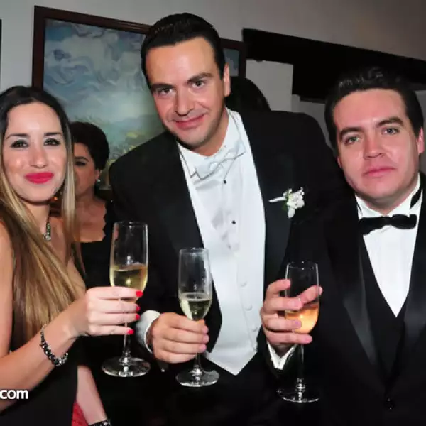 Tania Díaz,Mauricio Vega,Charlie del Valle