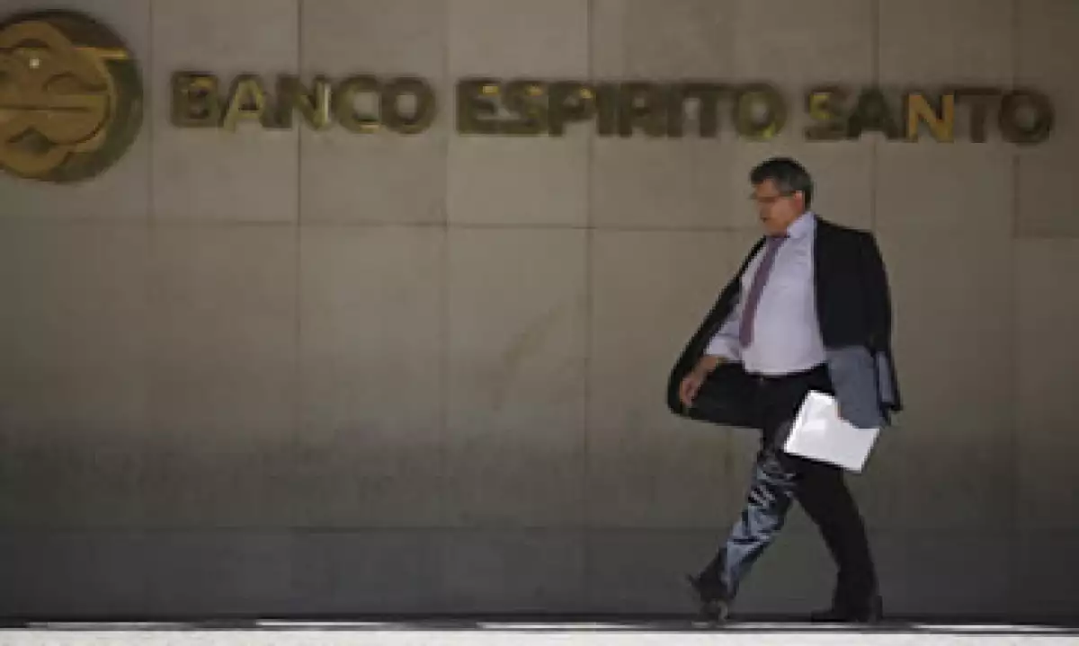 El ruido alrededor del banco ahogó el optimismo por las minutas de la última reunión de la Fed. (Foto: Reuters)