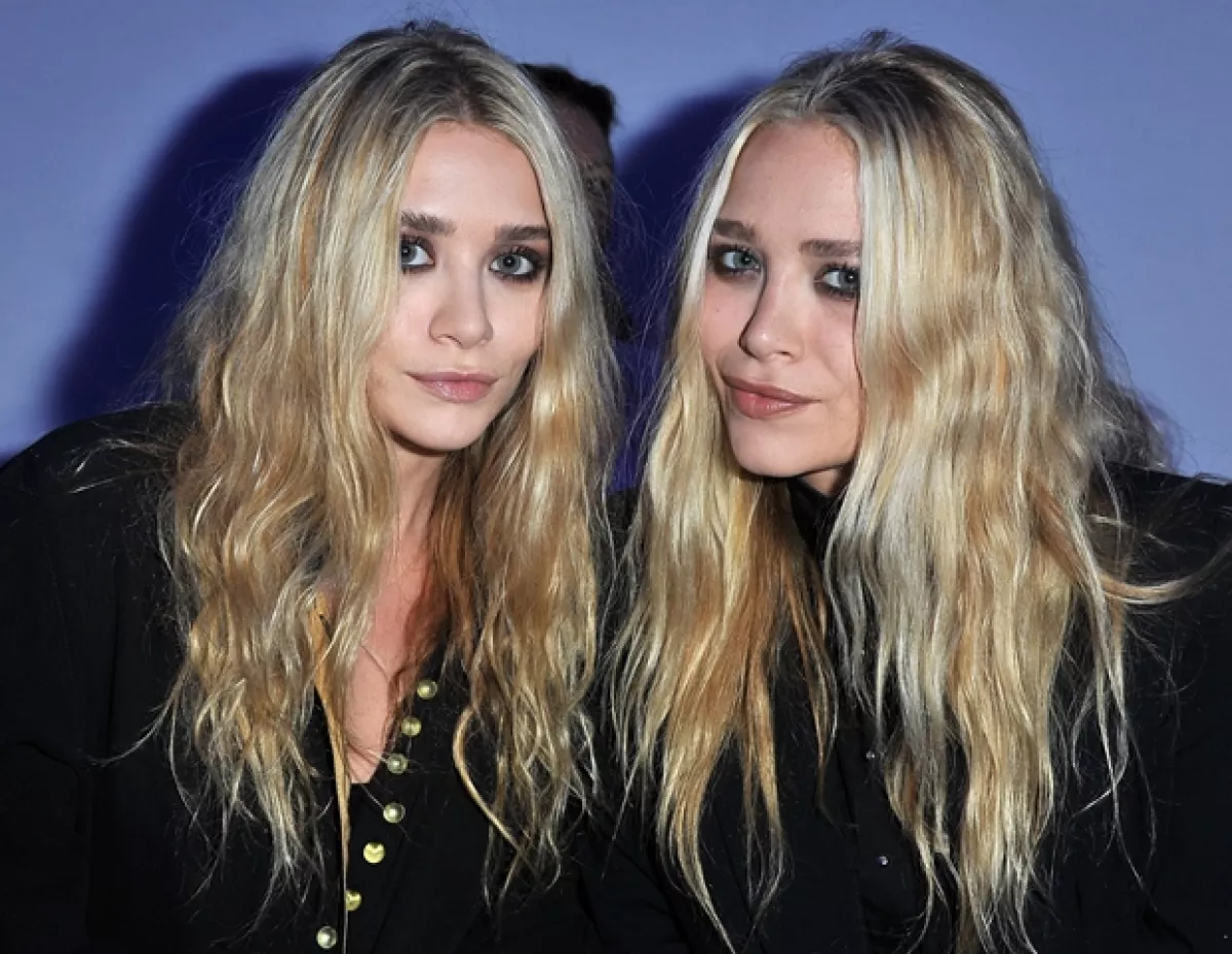 Al igual que Victoria Beckham, las gemelas Olsen hacen una aportación muy "haute couture" al mundo de la moda.