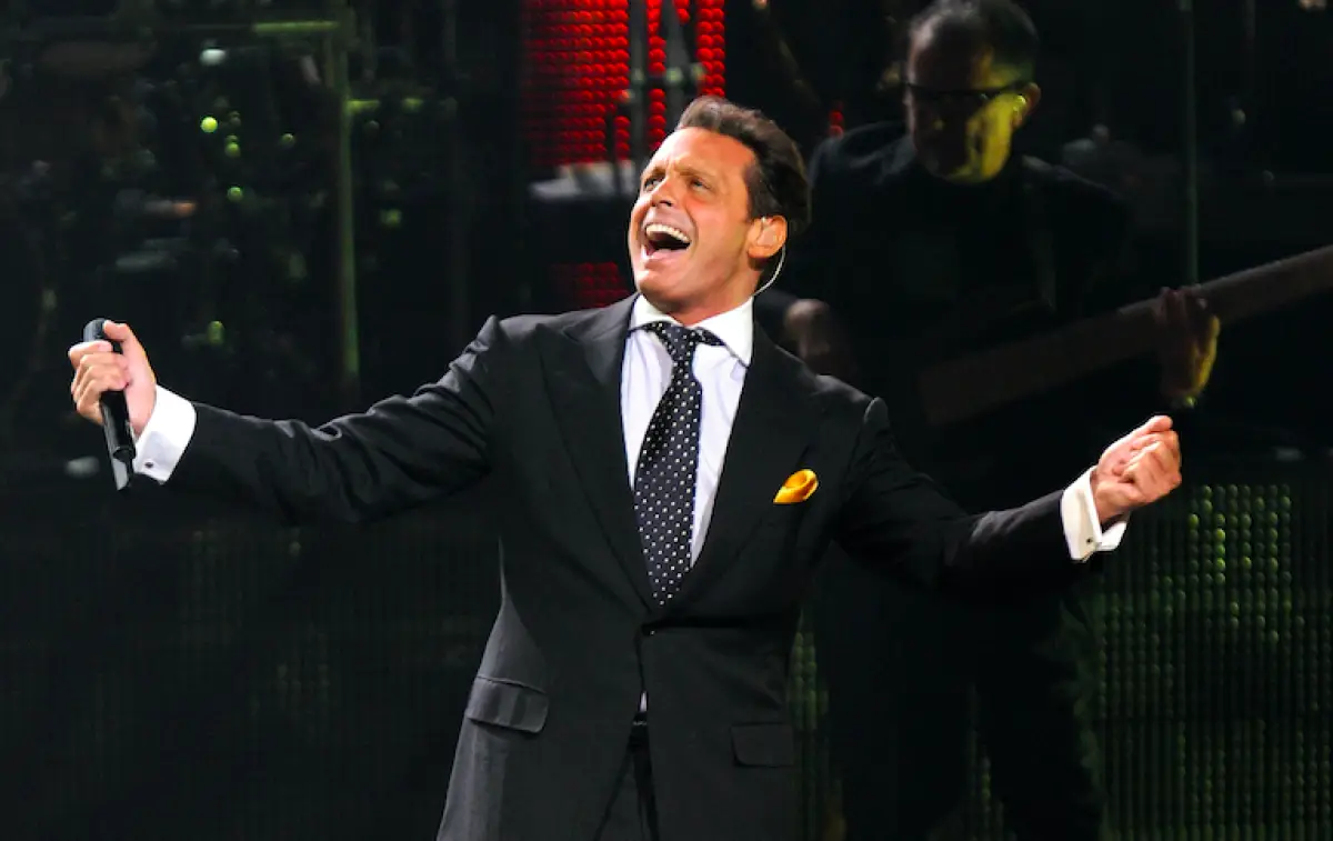 que-paso-mama-luis-miguel.pn
