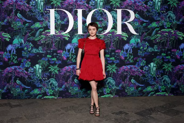 Christian Dior : Photocall - Womenswear Fall 2023 Show In Mumbai