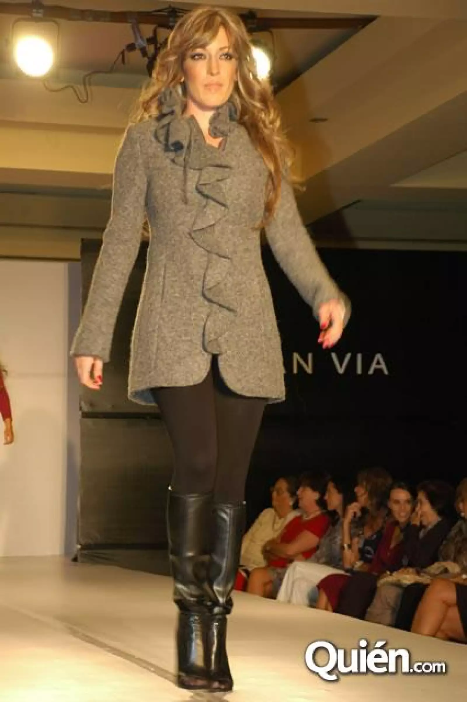 Desfile Elda Watanabe