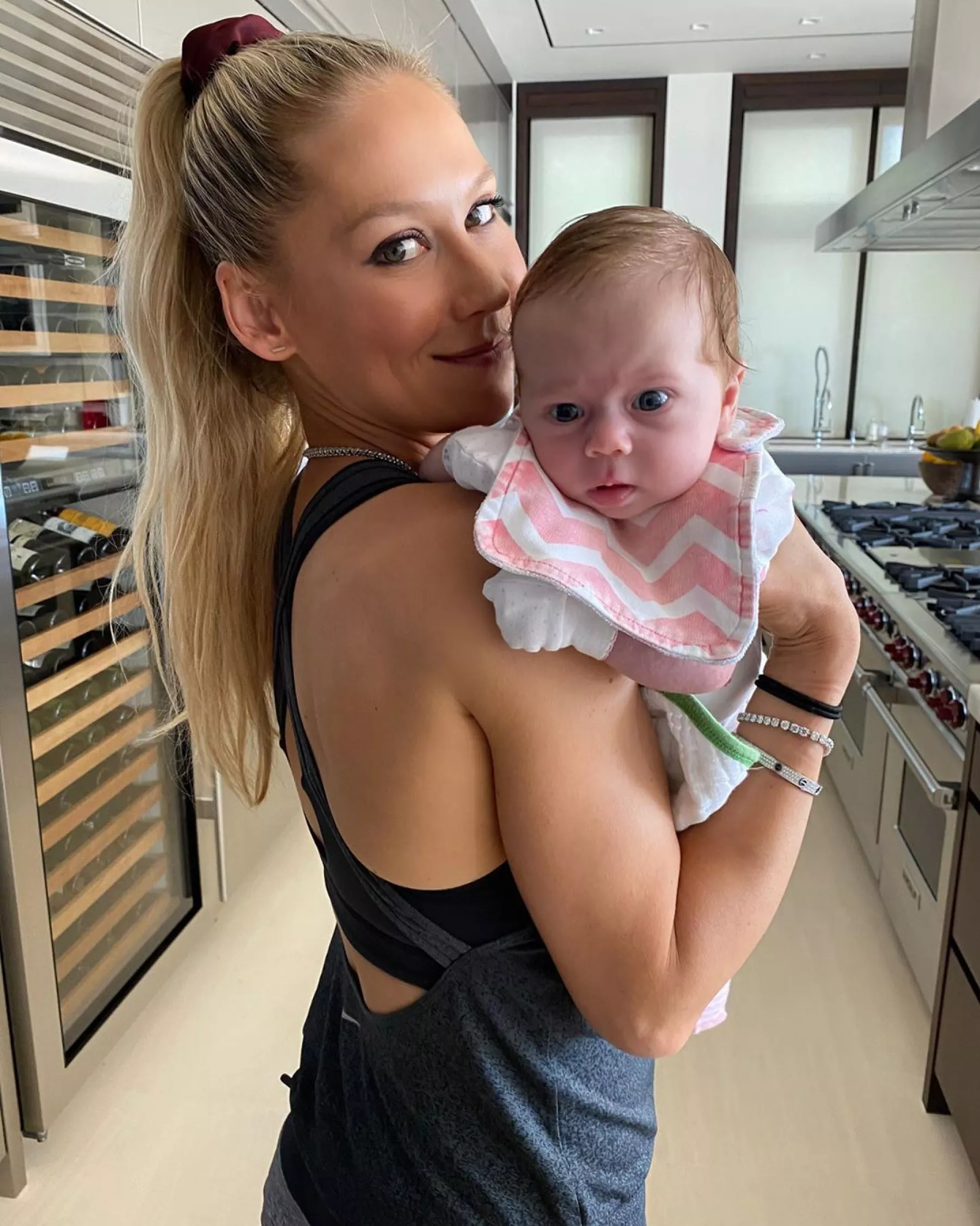 Anna Kournikova y Mary.