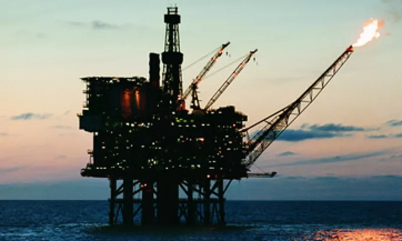 El Brent subió brevemente por los temores sobre una interrupción de los suministros de Irán. (Foto: Thinkstock)