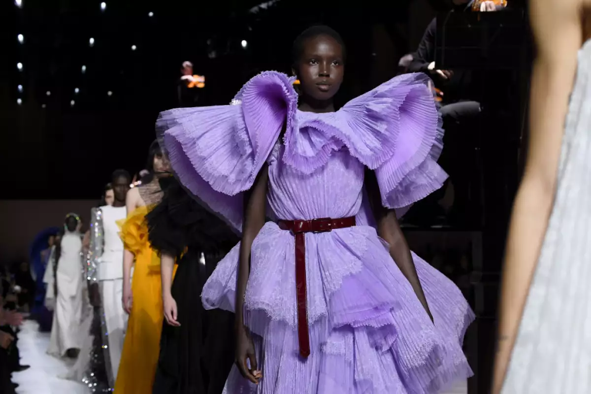 Givenchy : Runway - Paris Fashion Week - Haute Couture Spring/Summer 2020