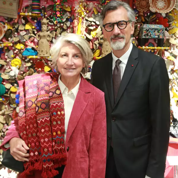 HOMENAJE A MARIE THÉRÈSE HERNAND DE ARANGO