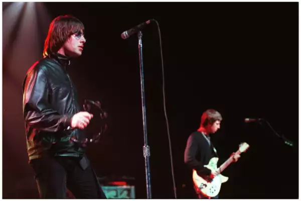 oasis en sus comienzos .png