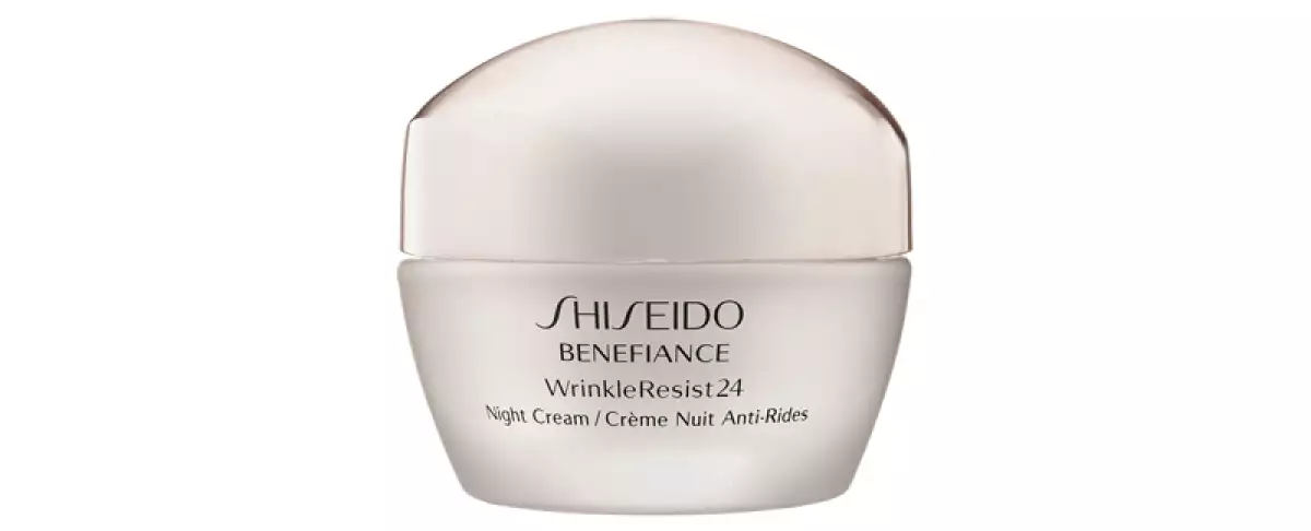 rutina-nocturna-skincare-noche-piel-suero-crema hidratante-limpiador-exfoliante químico-shiseido