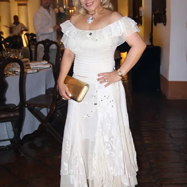 Lorena de Esquer.