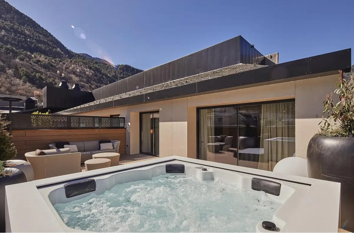 Así es el nuevo hotel de Leo Messi en Andorra 