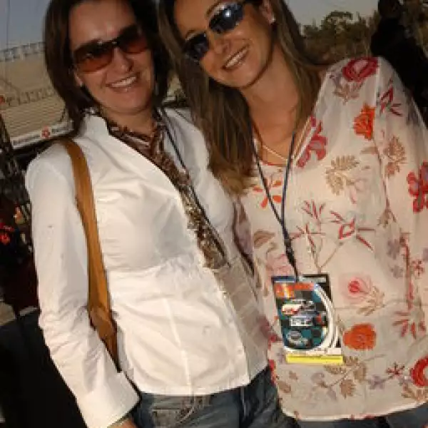 Ana Paula de Olavarria, Katia Regner