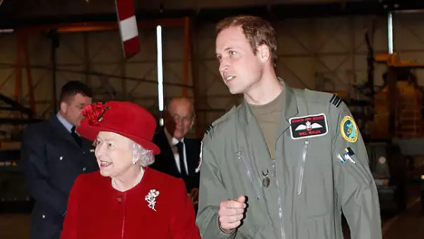 Reina Isabel II y el príncipe William 