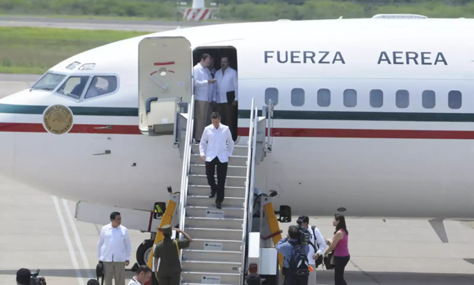 En octubre asistirá a la Cumbre de los Líderes del Foro de Cooperación Económica Asia-Pacífico (APEC), en Bali, Indonesia.