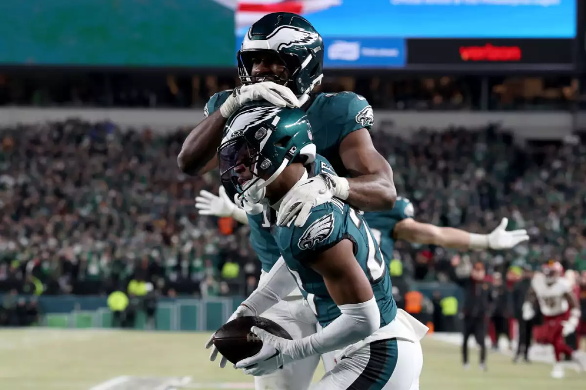 Foto de Quinyon Mitchel celebrando una intercepción contra los Commanders de Washington en la final de Conferencia Nacional 2025.