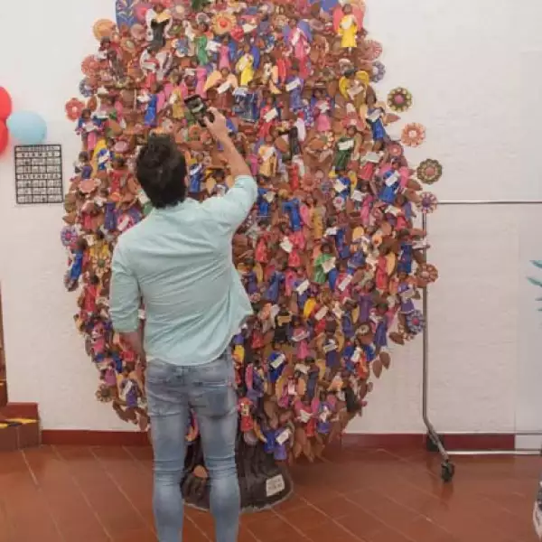 Visita de Paco Arango a la Casa de la Amistad