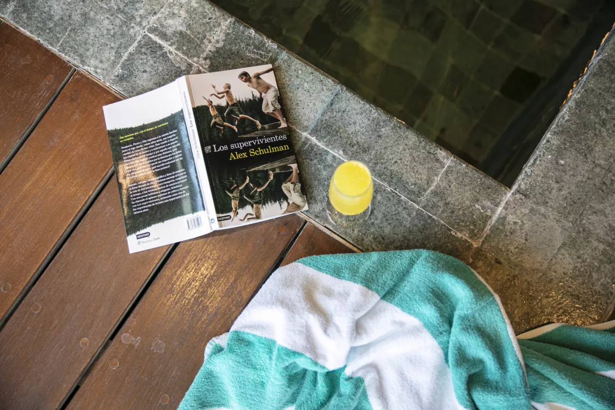 Editado por Destino. 