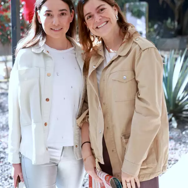 Ivanka Pichardo y Regina Álvarez 