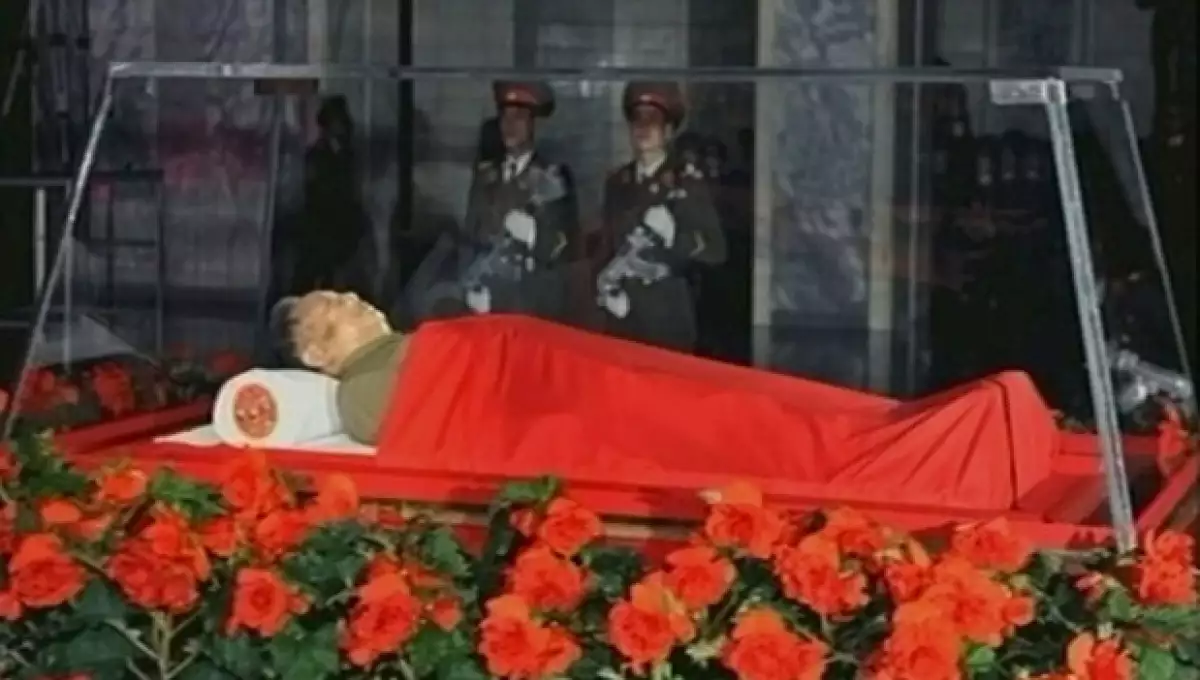 Kim Jong Il cadaver ataud