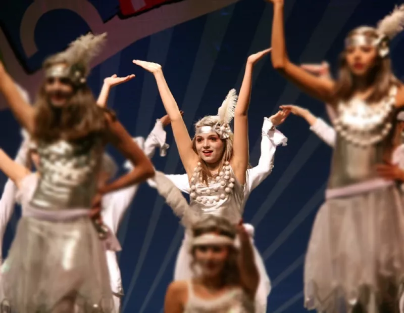 La hija mayor de Angélica Rivera ganó el primer lugar en el Concurso Intercolegial de Baile y la orgullosa mamá compartió ese momento con sus seguidores de Facebook.