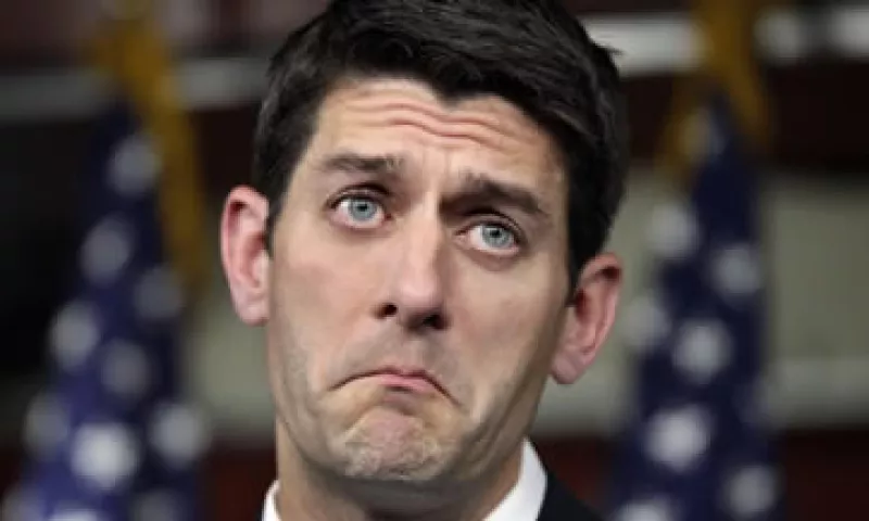 El republicano Paul Ryan afirma que la propuesta sólo generará más incertidumbre y castigará la creación de empleos y a quienes los producen. (Foto: AP)