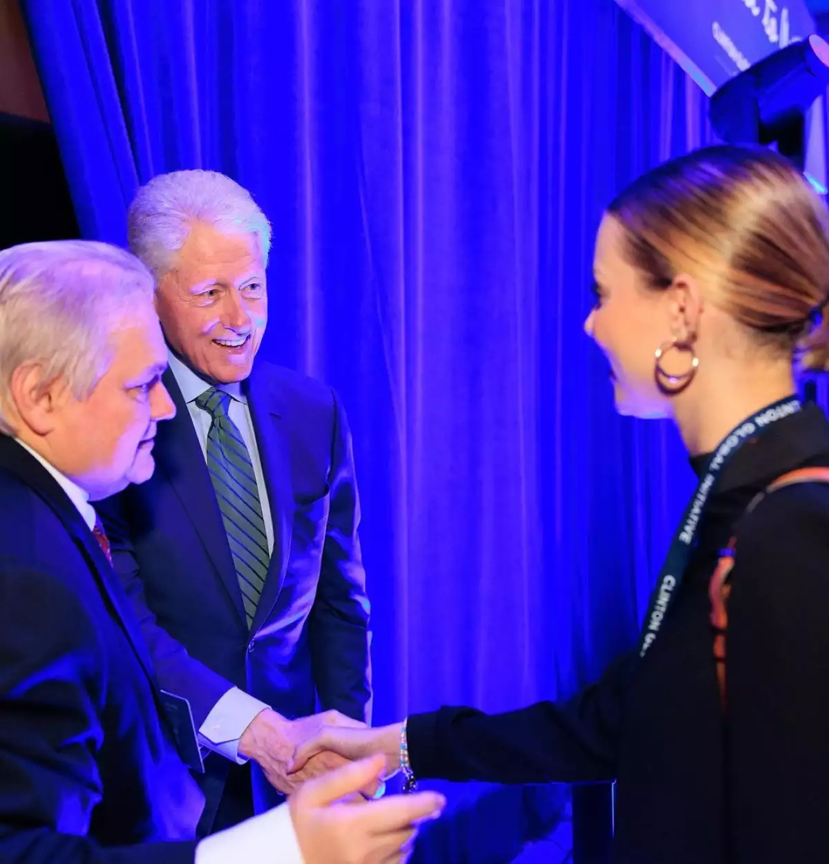 Samuel García y Mariana Rodríguez en la Clinton Global Initiative con Bill Clinton
