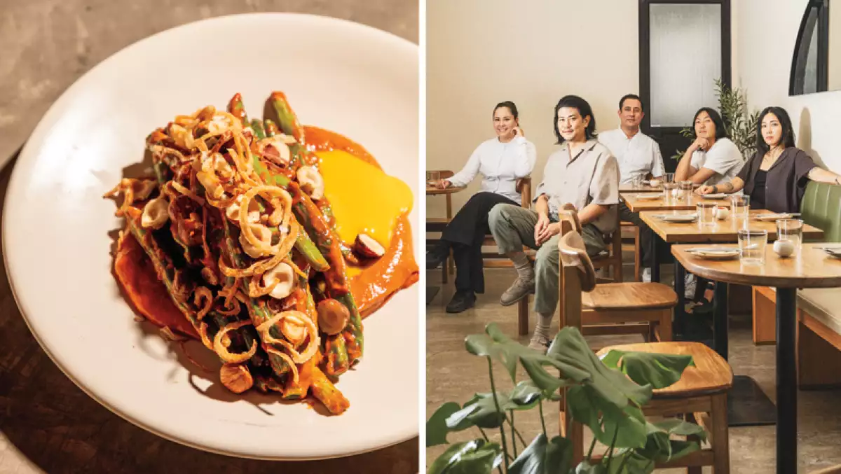 Foto collage: a la izquierda un platillo de Jowong con pasta y toppings chinos; a la derecha los cinco socios del restaurante reunidos.