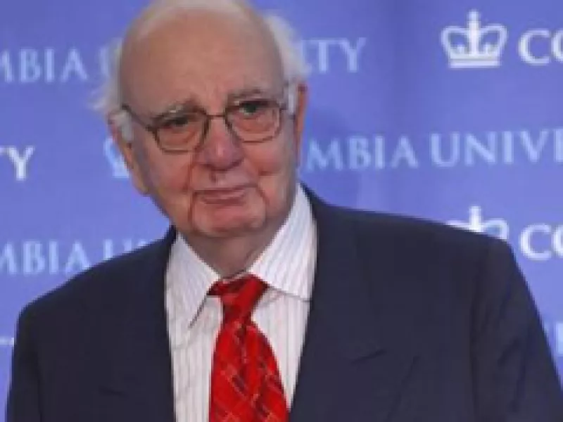 Paul Volcker dijo que los bancos probablemente necesiten más ayuda del gobierno. (Foto: Archivo)