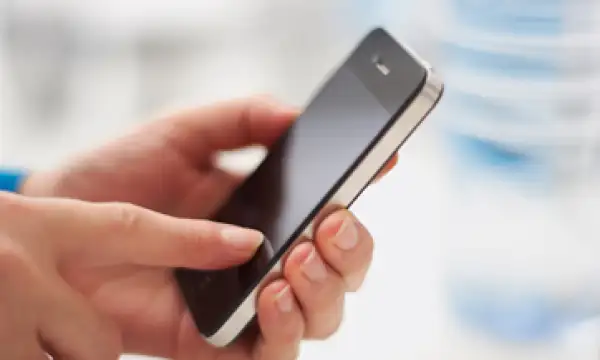 Expertos indican que el declive en los envíos de teléfonos inteligentes coincide con menores expectativas para el mercado chino.(Foto: Getty Images)