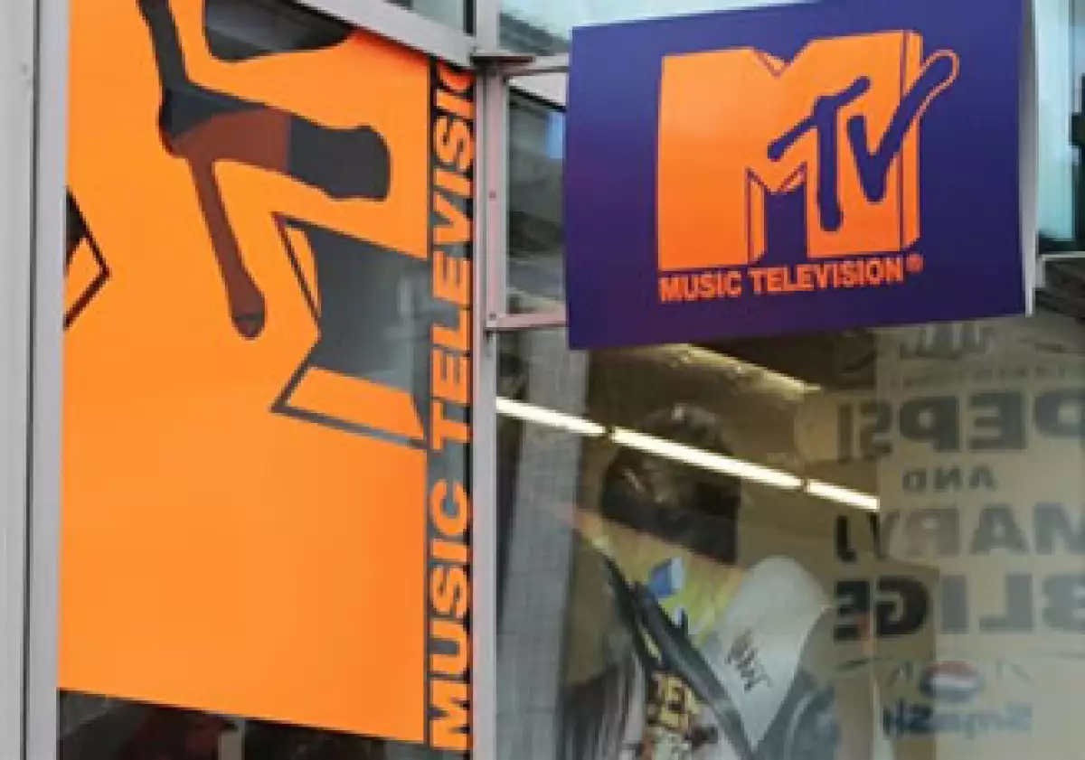 La compañía ha implementado nuevos programas que utilizan las redes sociales para interactuar con su audiencia. (Foto: AP)