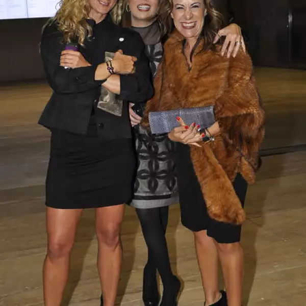 Viviana Alcocer,Nela Nicolau y Regina del Pozo