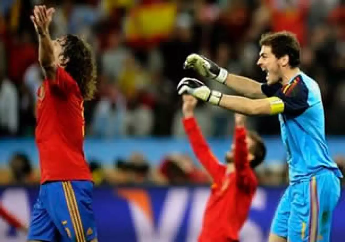 España enfrentará a Holanda en la final del Mundial de Sudáfrica este domingo. (Foto: Reuters)