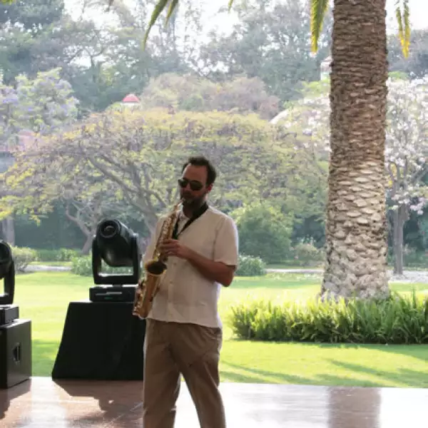 Boda en Cuernavaca de Barbara Deschamps y Manuel Tamayo