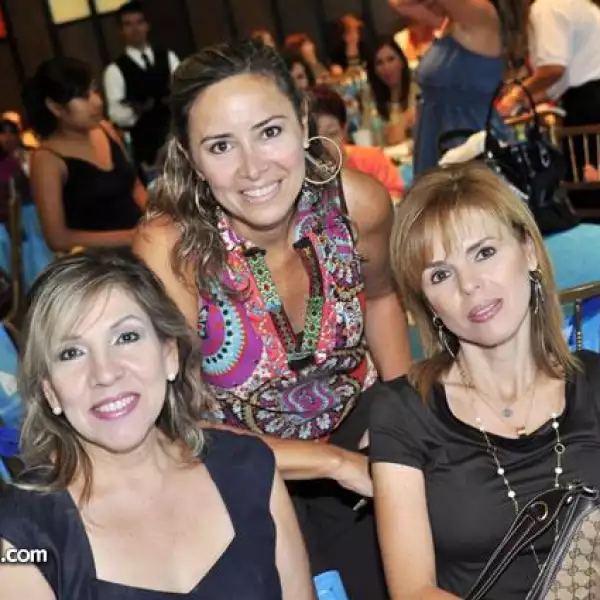 Blanca Alicia de Leal,Lucila Gama de Cisneros y Sonia de Abramo