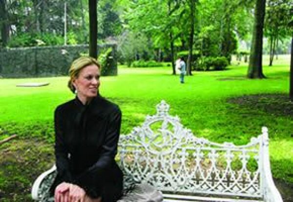 La fundación Ojos que sienten A.C. eligió a Marco Martínez, entre varios jóvenes con debilidad visual, para tomar esta foto.