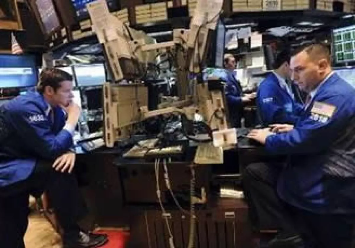 El Dow y el S&P 500 sumaron 2.4% en la semana. (Foto: Reuters)