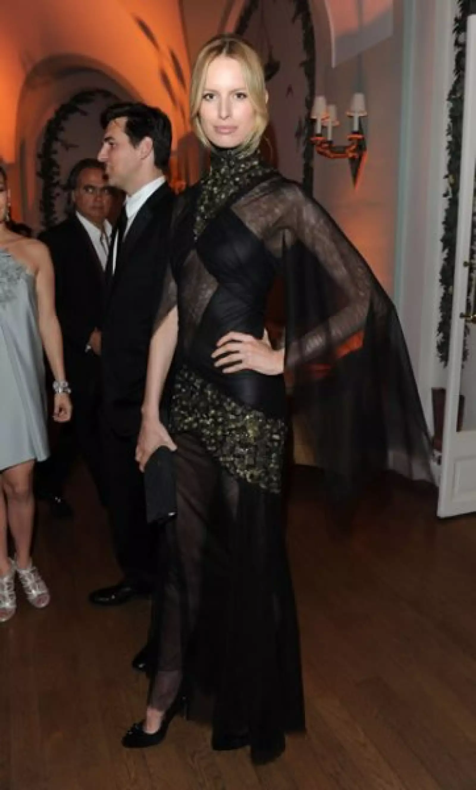 La modelo Karolina Kurkova también estuvo en Cannes para el evento.