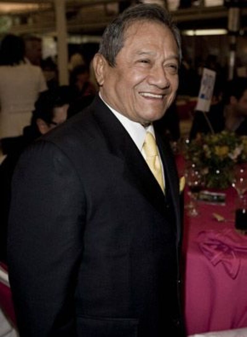 El próximo martes saldrá al mercado “Armando Manzanero: Grandes éxitos”, que incluirá duetos con artistas como Ana Torroja y Cristian Castro.