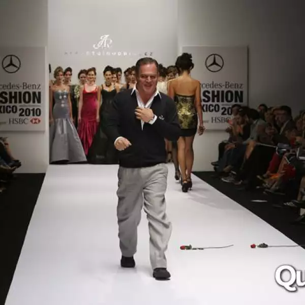 Desfile Alberto Rodríguez