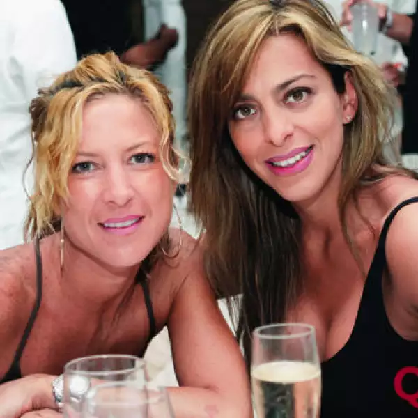 Aurora Mendoza, Marisa Sánchez