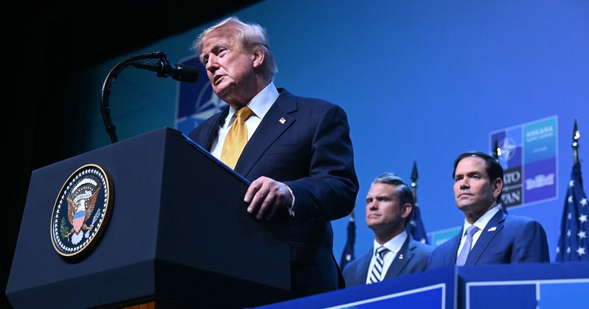 TRUMP: DE LADRIDO A CARICIA EN HORAS