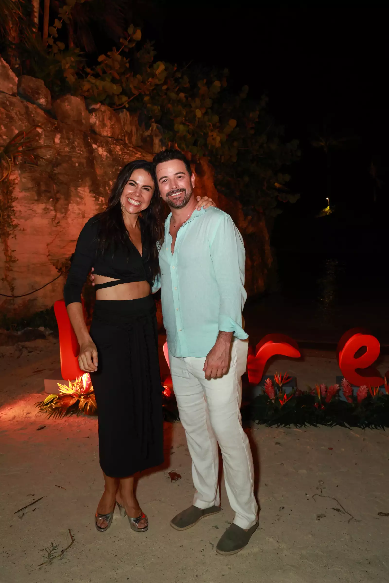 Paola Rojas y Mane de la Parra