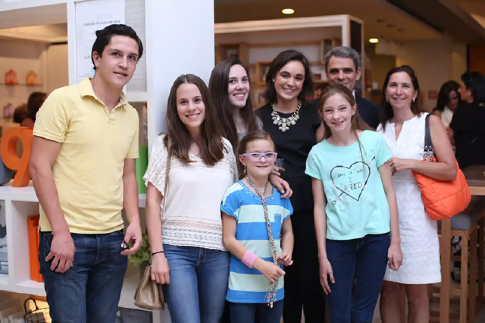 Mauricio Olivares, Diana Ripoll, Carla Ripoll, Aina Ripoll, Maricarmen Ripoll, Camila Ripoll, Pedro Ripoll y Lorena Creel