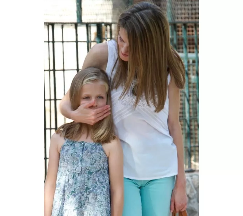 La Princesa Letizia, madre de la futura reina de España Leonor de Borbón, es muy demandante. Tanto la heredera como su hermana Sofía reciben una estricta educación.