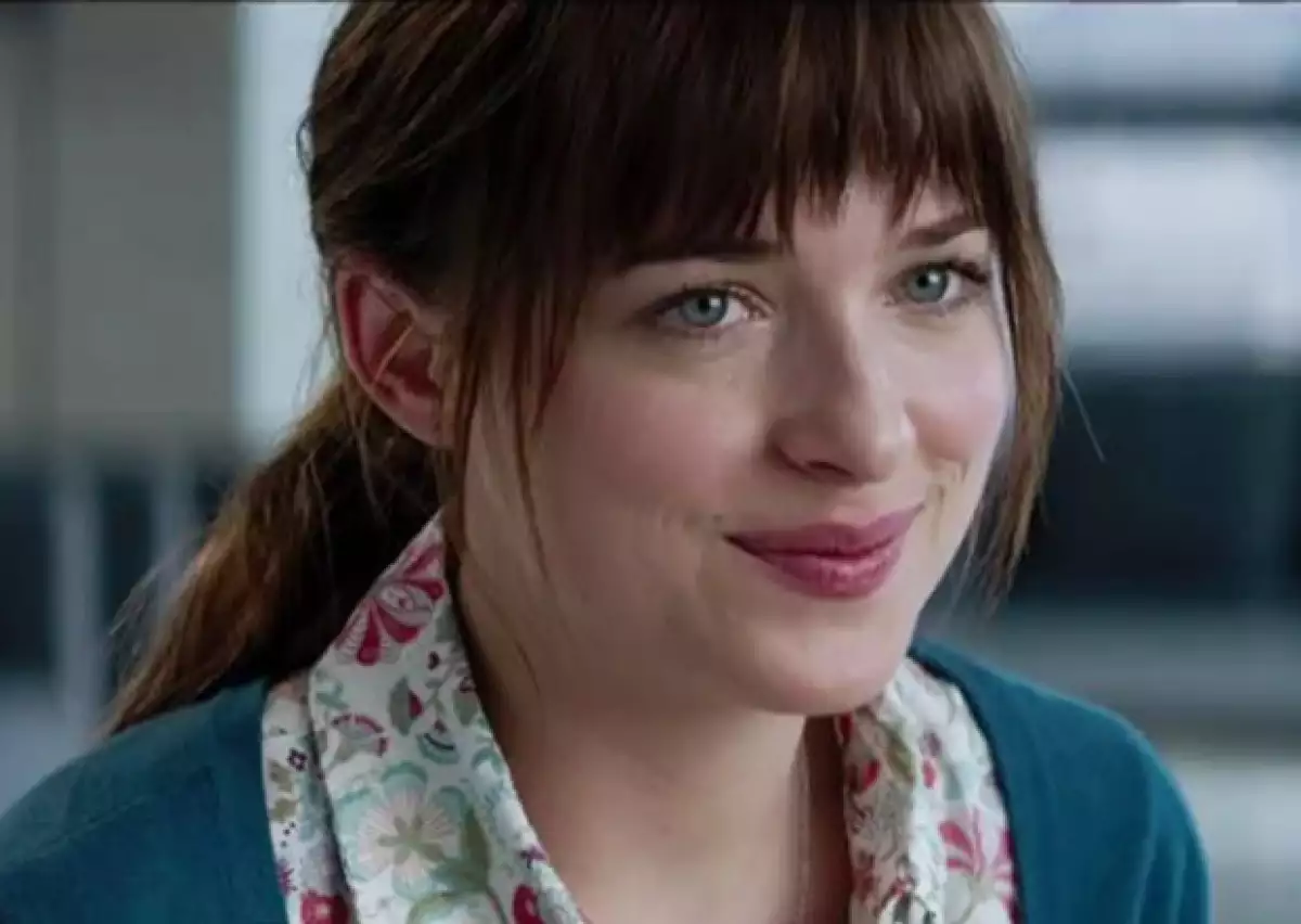 La actriz que interpreta a 'Anastasia Steele' habló por primera vez de su empatía con algunas partes de la película, contando cuál de ellas disfrutó más grabar junto al guapo Jamie Dornan.