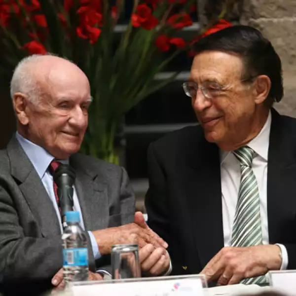 Homenaje a Jacobo Zabludovsky y Leon Davidoff.