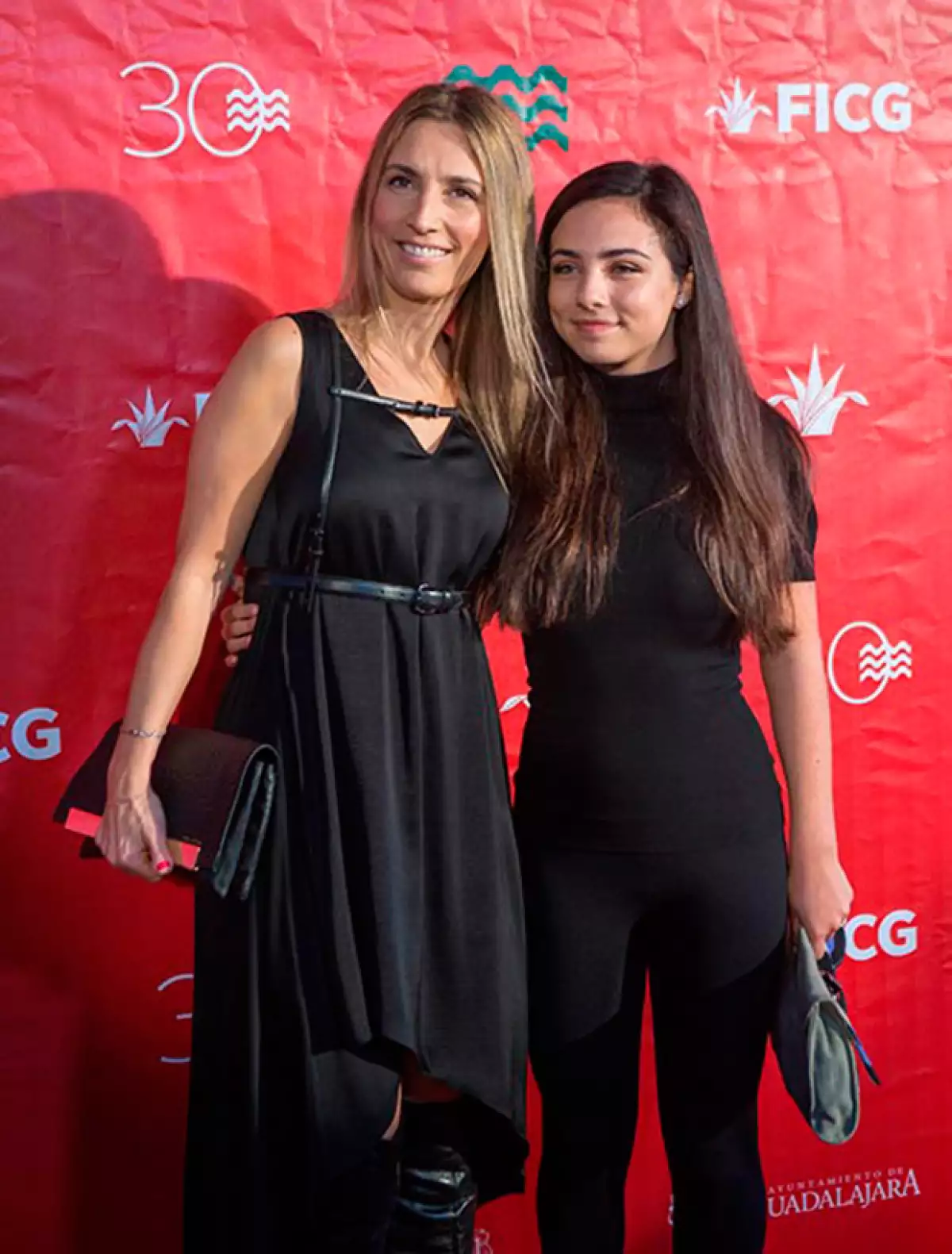 Carina junto a su hija Fiona en el Festival Internacional de Cine de Guadalajara 2015.